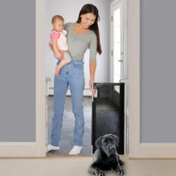 Barrière de sécurité enfant , jusqu'à 136 cm, auto lock, retractable, facile à installer