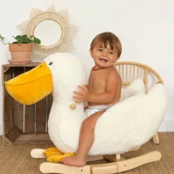 Bascule bébé pélican au large de nova