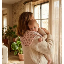 Bavoir 2 en 1 poncho/épaule secret cottage fleurs/biscuit