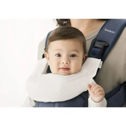 Bavoir pour porte bébé one