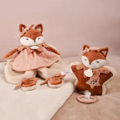 Boîte à musique doudou 16 cm mina la renarde