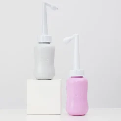 Bouteille de lavage périnéale renversée momwasher