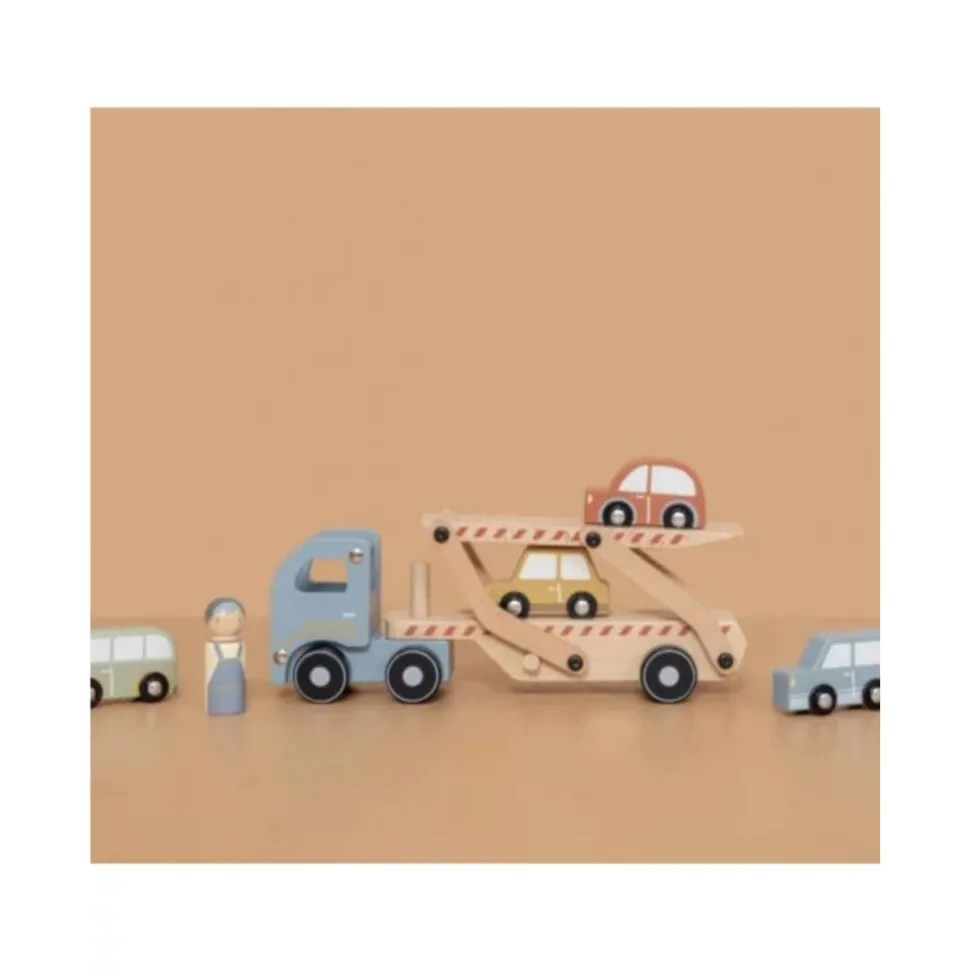Camion transporteur en bois