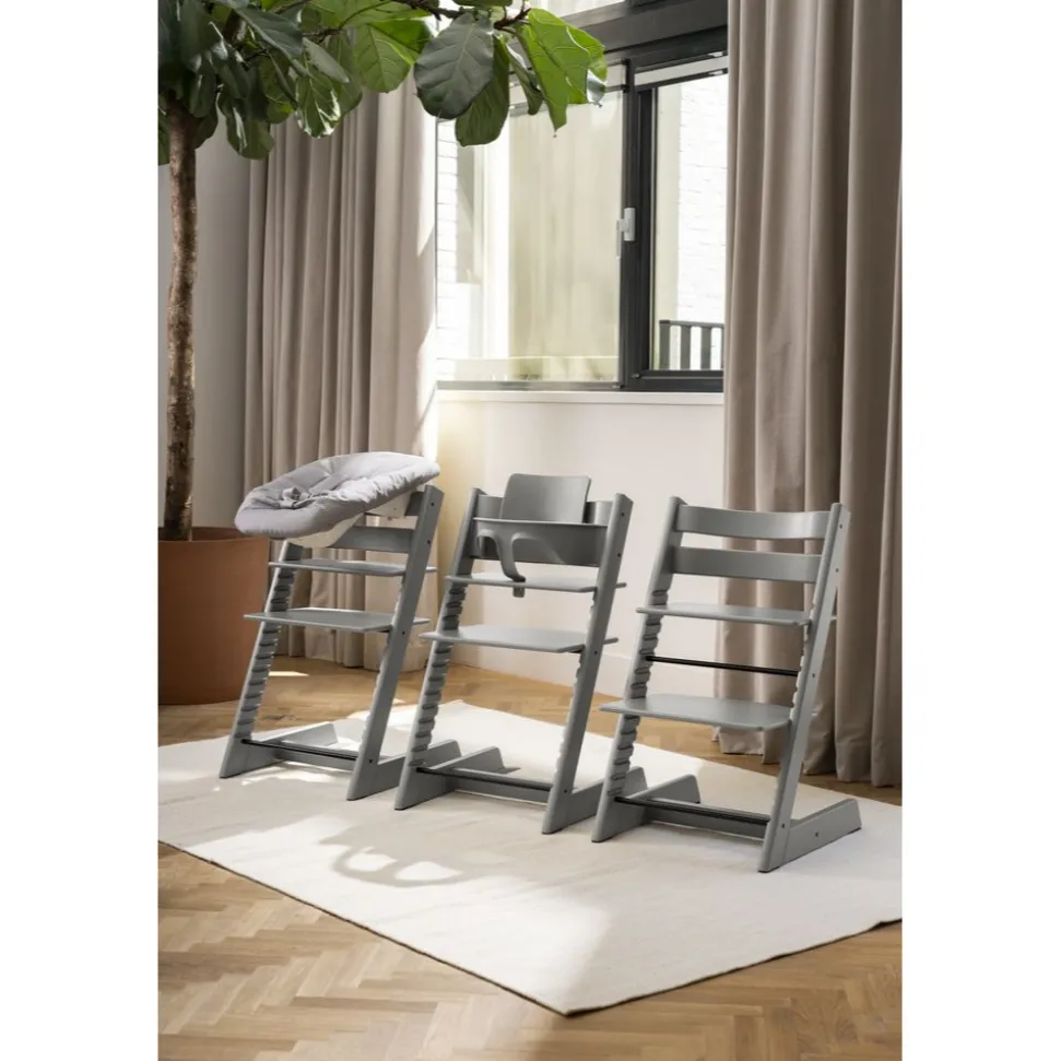 Chaise haute bébé évolutive tripp trapp gris tempête