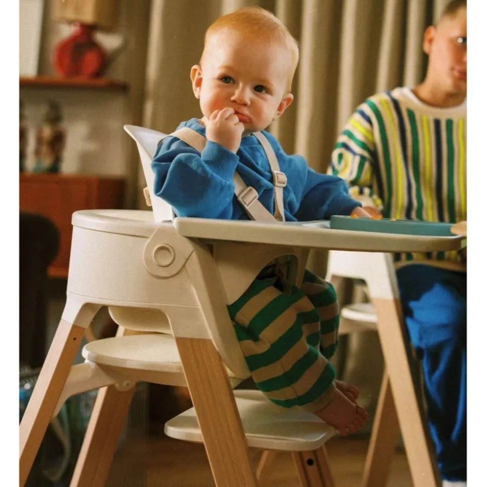 Chaise haute steps complète avec baby set et plateau blanc / natural