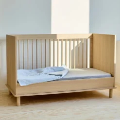 Chambre bébé duo lit 70x140 + commode à langer nordica naturel avec pieds chêne
