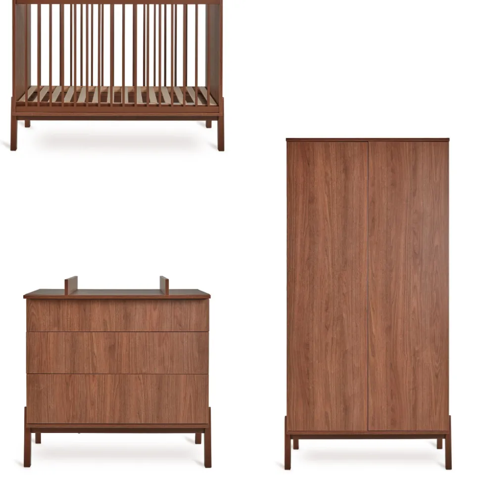 Chambre trio lit bébé 60x120 cm ashi chataignier+commode 3 tiroirs ashi chataignier avec plan à langer+armoire 2 portes ashi chataignier