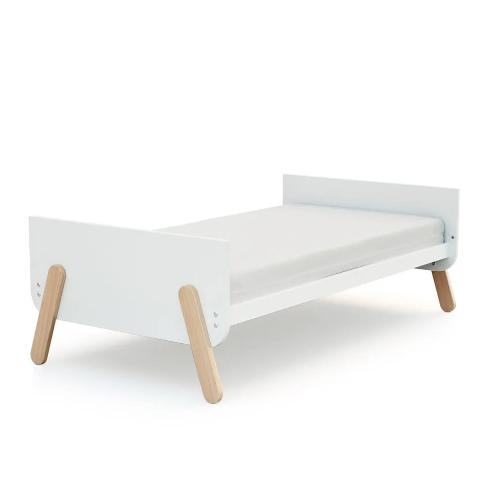 Chambre trio pirate lit 70x140 cm + meuble à langer + armoire blanc et hêtre verni