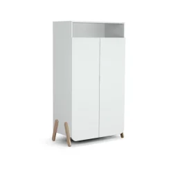 Chambre trio pirate lit 70x140 cm + meuble à langer + armoire blanc et hêtre verni