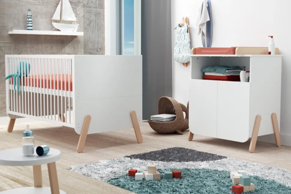 Chambre trio pirate lit 70x140 cm + meuble à langer + armoire blanc et hêtre verni