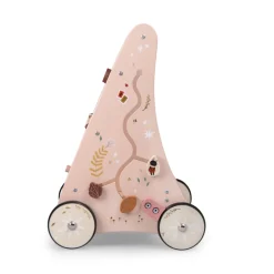Chariot de marche d'activités après la pluie