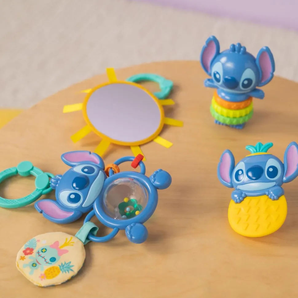 Coffret cadeau pour bébé avec 4 jouets stitch