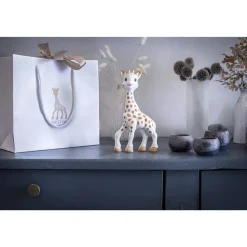Coffret naissance prêt à offrir sophie la girafe et anneau de dentition
