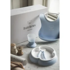 Coffret repas avec bavoir bleu pastel