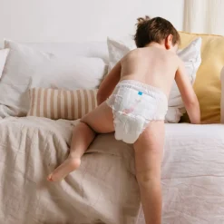 Couches culottes bébé taille 6 pack 1 mois 108 couches