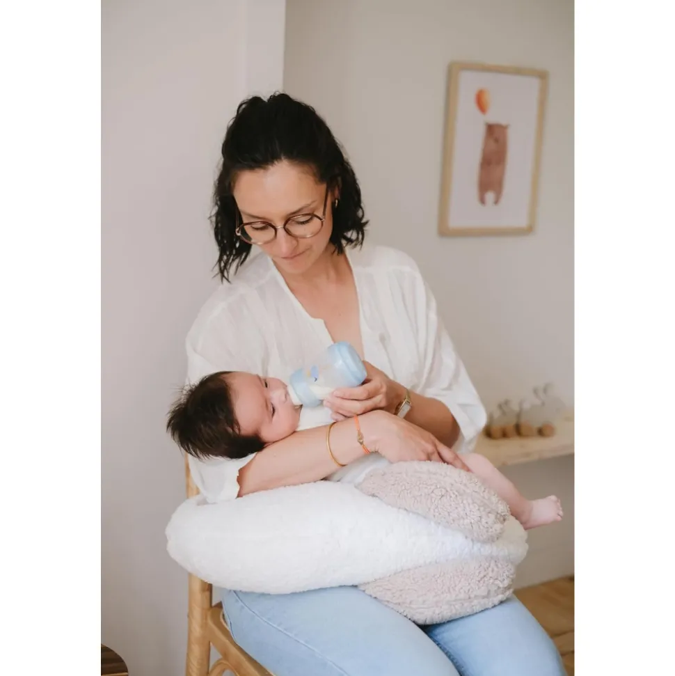 Coussin d'allaitement phoque en bouclette