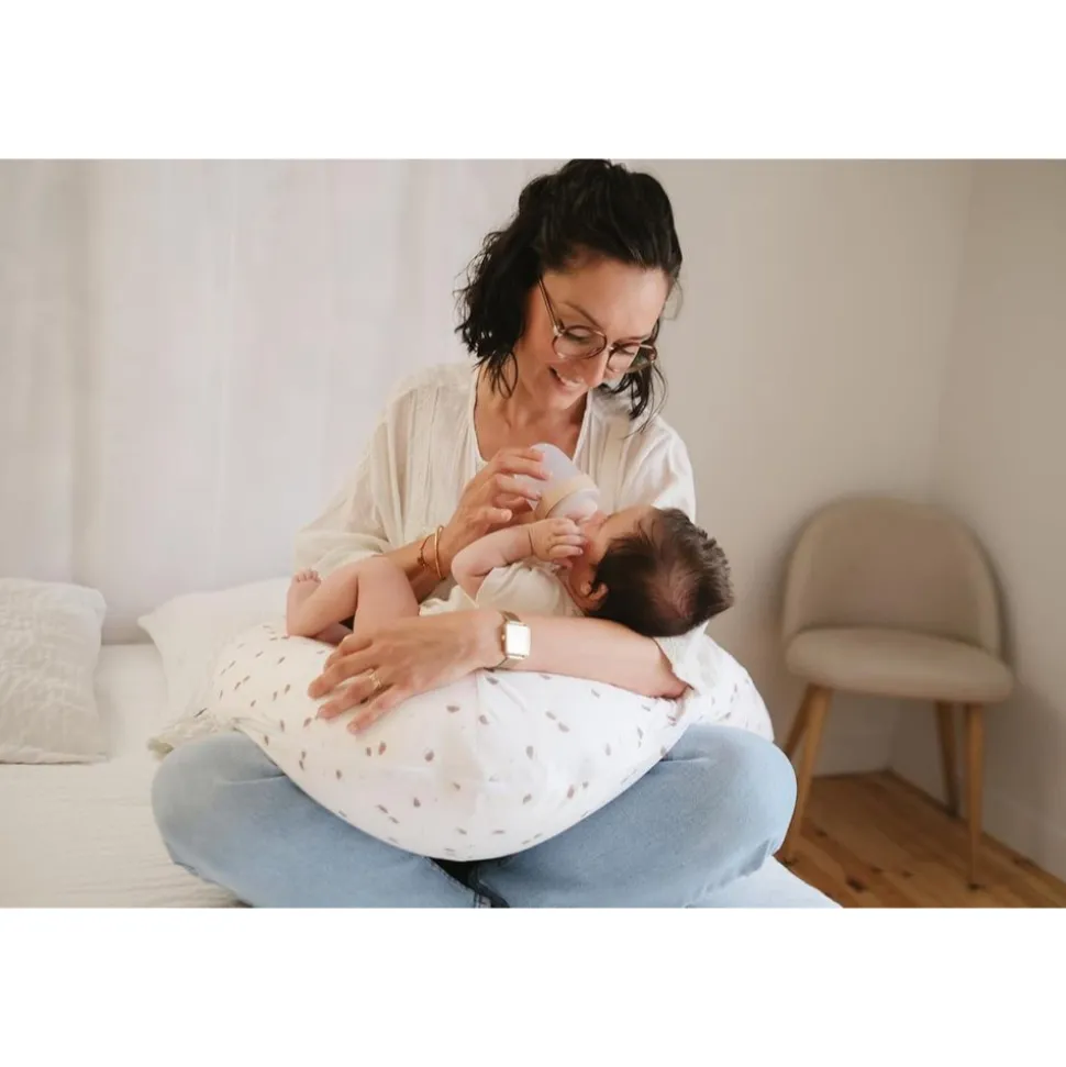 Coussin de maternité et d'allaitement jersey coton ecru / hérissons