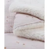 Couverture en mousseline et sherpa colombe du bonheur 75 x 100 cm bali, moka & snow