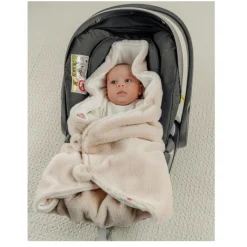 Couverture promenade fausse fourrure bébé beige mix and match