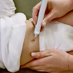 Curette bébé 3-en-1 nez, ongles et oreilles