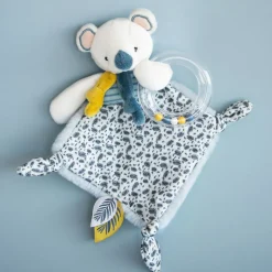 Doudou hochet yoca le koala