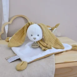 Doudou lapin nougat