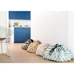 Grand sac à jouets / tapis de jeu 2 en 1 stripes black