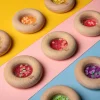 Hochet sensoriel bébé donut en bois carottes