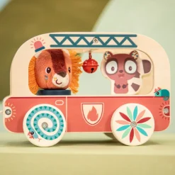 Jouet en bois à tirer camion de pompier jack le lion