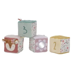 Lot de 4 cubes d'activités en tissu fairy garden