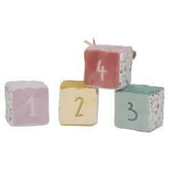 Lot de 4 cubes d'activités en tissu fairy garden