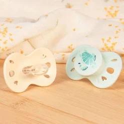 Lot de 2 sucettes anatomiques 0-6 mois animaux vert et beige
