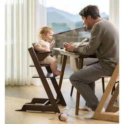 Pack chaise haute tripp trapp chêne warm brown et son baby set