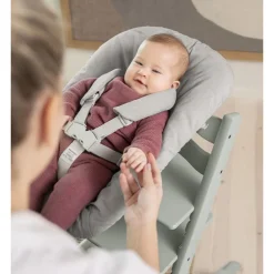 Pack chaise haute tripp trapp hêtre blanc + newborn set gris