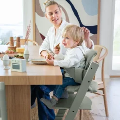 Pack chaise haute tripp trapp avec son newborn set et son baby set glacier green