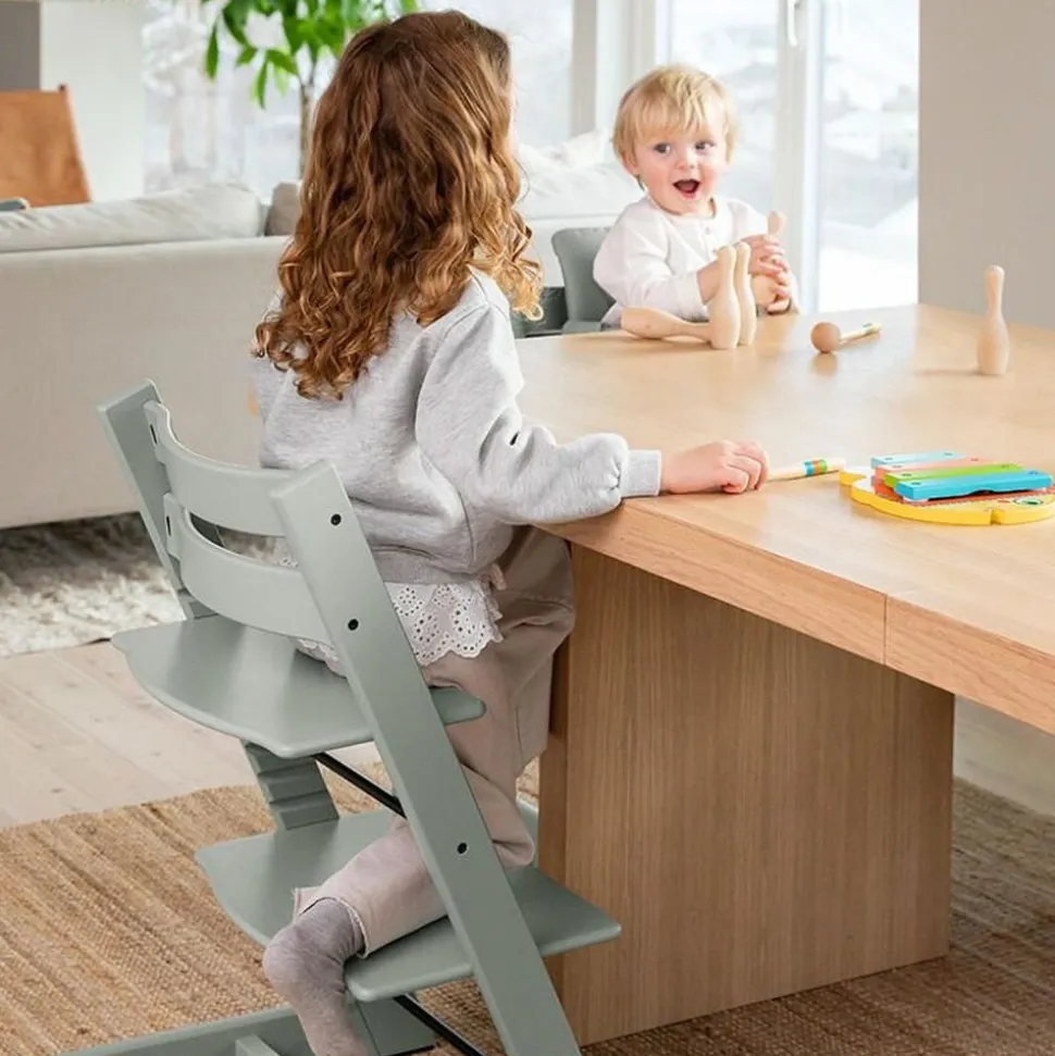 Pack chaise haute tripp trapp avec son baby set et sa tablette glacier green