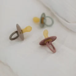 Pack de 2 sucettes colour caoutchouc 0-6 mois black et white