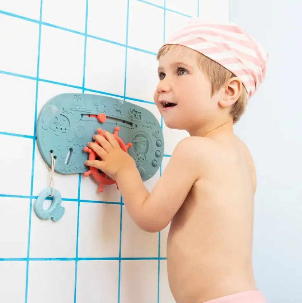 Panneau d'activités pour le bain bateau pirate