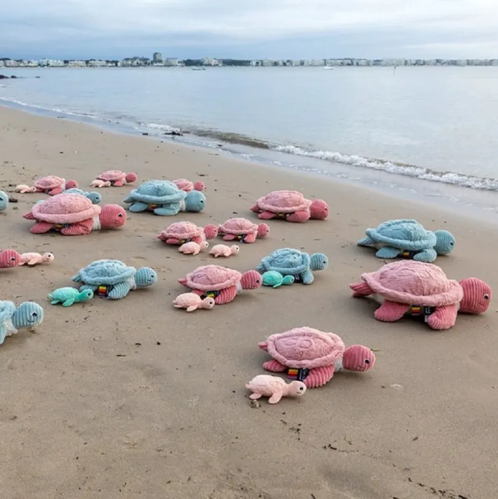 Peluche géante les ptipotos tortue sauvenou rose