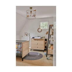 Petite bibliothèque marcel fond noir