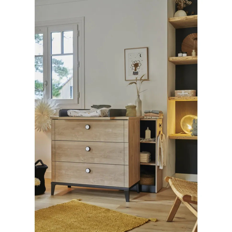Petite bibliothèque marcel fond noir