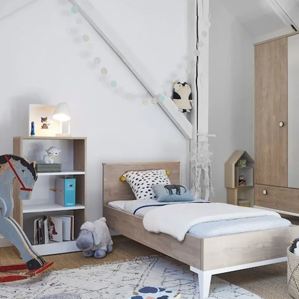 Petite bibliothèque marcel fond blanc