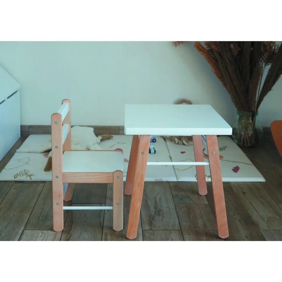 Petite chaise basse enfant louise hybride vert mint