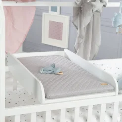 Plan à langer blanc avec matelas taupe
