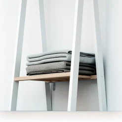 Portant à vêtements essentiel blanc / hêtre brut