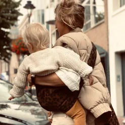 Porte-bébé enfant marron léopard