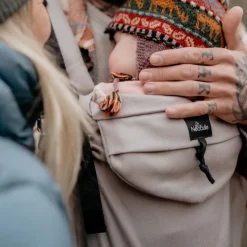 Porte bébé néo préformé plume