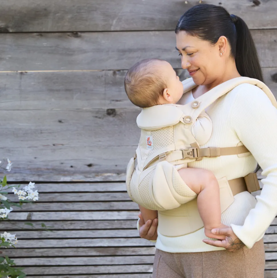 Porte bébé omni classic natural beige