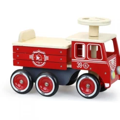 Porteur camion de pompiers en bois
