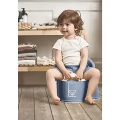 Pot fauteuil bleu profond et blanc